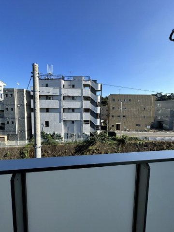 【展望】 | ラ・アンジュ | バルコニーからの眺望です♪3階にあるので人目が気にならないのが嬉しいですよね☆
