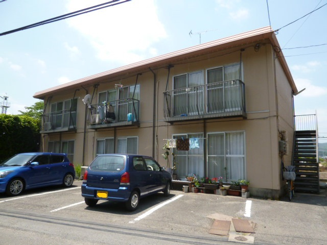 倉敷市栗坂のアパートの外観