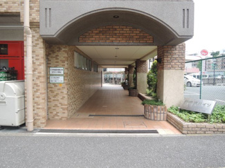 【エントランス】 | JR横浜線「新横浜」駅徒歩10分の好立地！東急東横線「菊名」駅徒歩17分の2路線2駅利用可能！