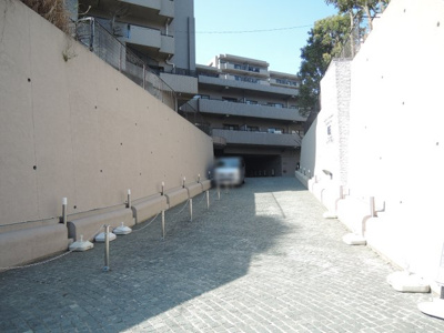 【その他共用部分】 | ヒルトップ横浜東寺尾 | エントランスアプローチ