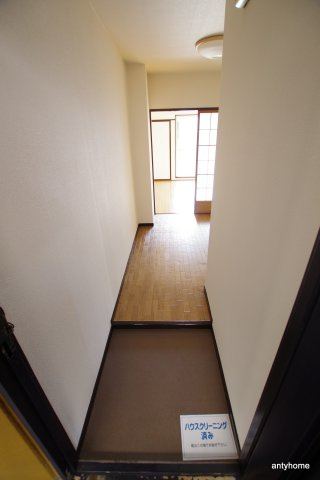 南森町ロイヤルハイツ　仲介手数料無料の玄関