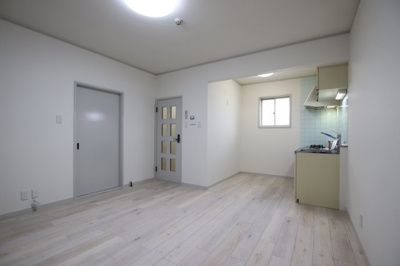 【居間・リビング】 | サマックスYUIハイツ