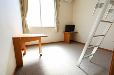 【洋室】 | ロフト結城 | テレビ・テーブル付！