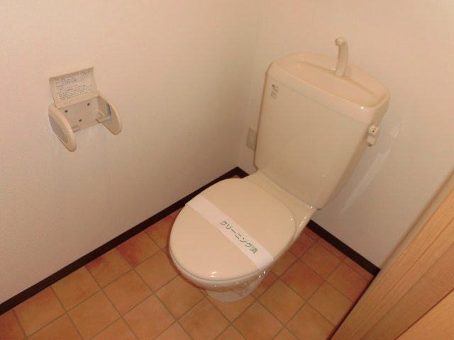 CREA135のトイレ
