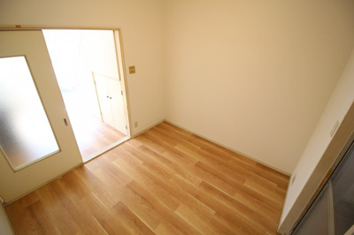 【居間・リビング】 | 東尻池　貸家