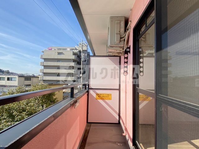 クレパレス2のバルコニー