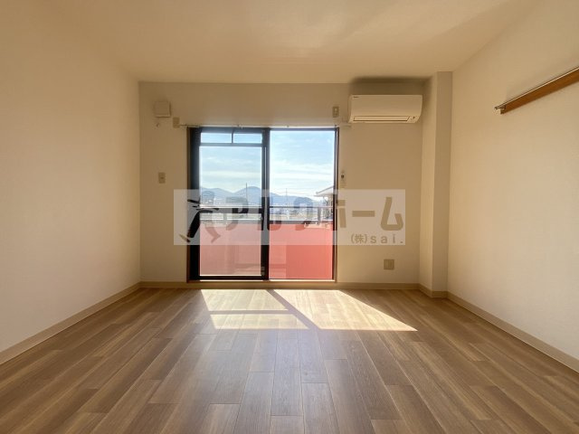 クレパレス2の居間・リビング