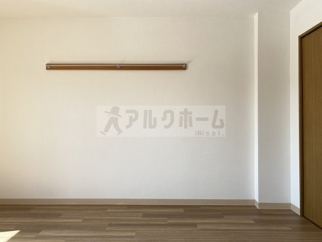 クレパレス2の居間・リビング