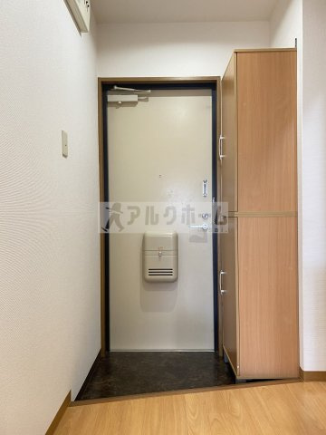 クレパレス1の玄関
