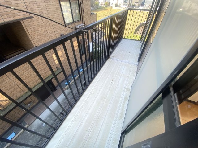 メゾンアベニールのバルコニー