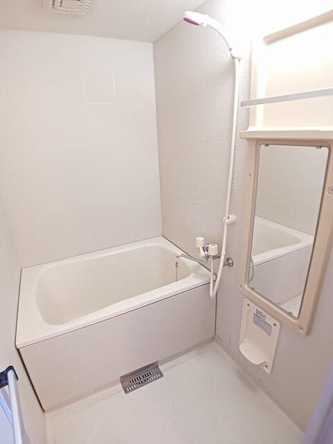 メゾンアベニールの浴室