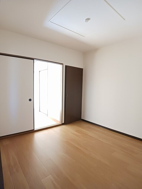 メゾンアベニールの洋室