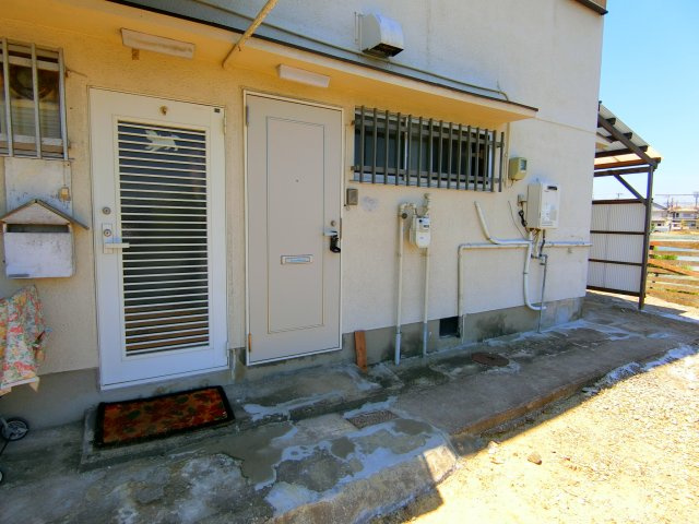 金剛2丁目テラスハウスのエントランス