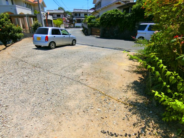 金剛2丁目テラスハウスの駐車場