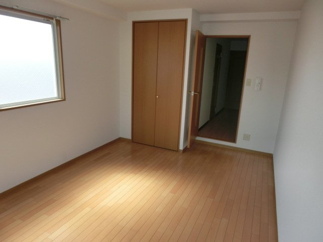 大阪市淀川区木川西２丁目の賃貸マンションの居間・リビング