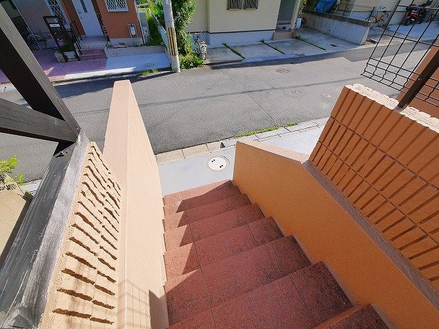 押熊町貸家のエントランス