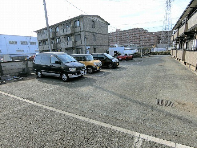ブレッシングの駐車場