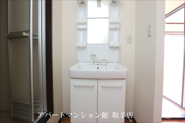 メゾン竹村の独立洗面台