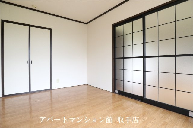 メゾン竹村の居間・リビング