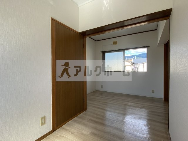 八尾マンションの居間・リビング