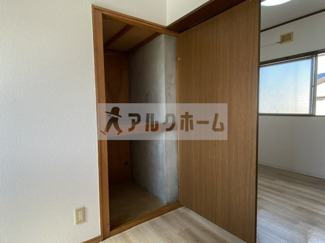 八尾マンションの収納