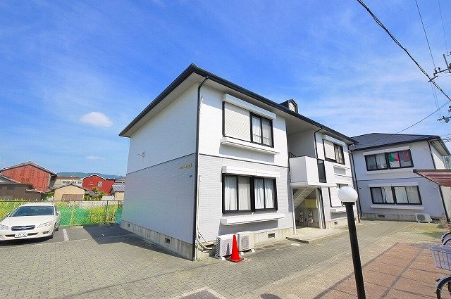 サンコート新大宮Aの外観|落ち着いた雰囲気の外観です