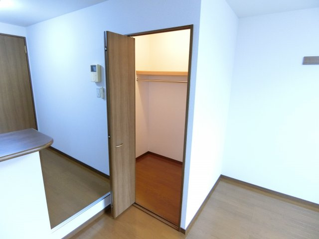アンプルール光明池の収納|同物件別部屋イメージ写真