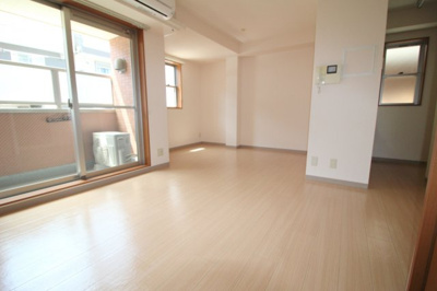 【居間・リビング】 | スプレンダー | 別室の写真使用