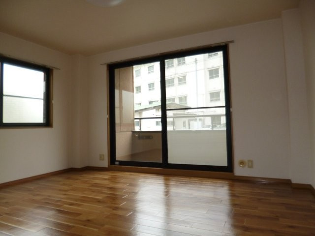 ジンジャエールⅡの居間・リビング|洋室