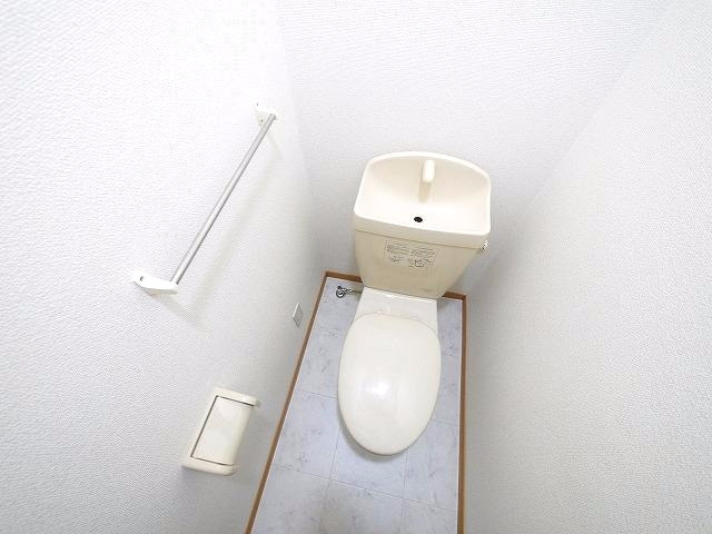 フィオーレのトイレ|清潔感のあるトイレです