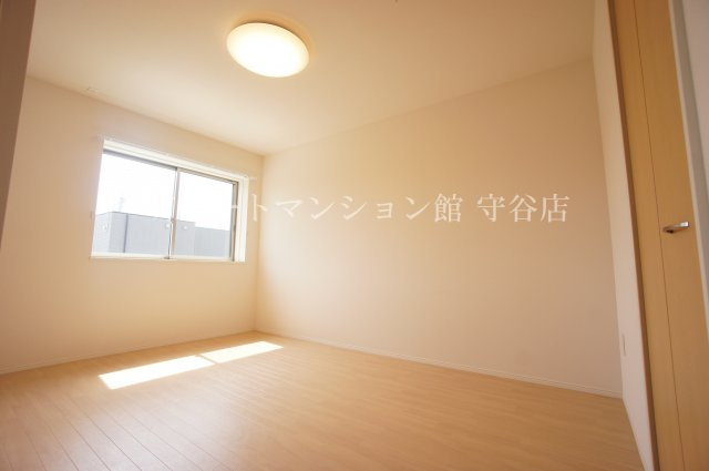ファミーユの洋室