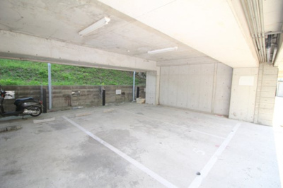 【駐車場】 | リアライズ服部