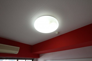 【設備】 | リヴァーシャロウ西三荘