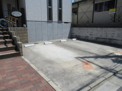 【駐車場】 | ウッディー・ヴィレッジ（長瀬賃貸） | カースペースがあります