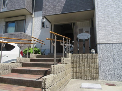 【エントランス】 | ウッディー・ヴィレッジ（長瀬賃貸） | エントランスです