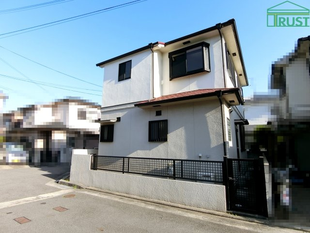 大久保町西島　角地一戸建ての外観