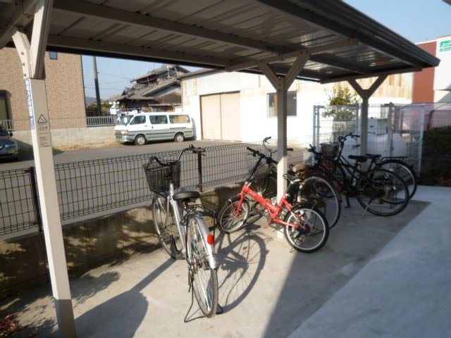 倉敷市青江のアパートのその他共用部分|自転車置き場