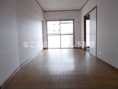 【居間・リビング】 | ロイヤルハイツタニ