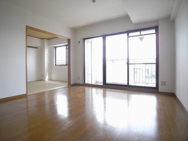 【居間・リビング】 | ＷＥＳＴヒルズ鴻池