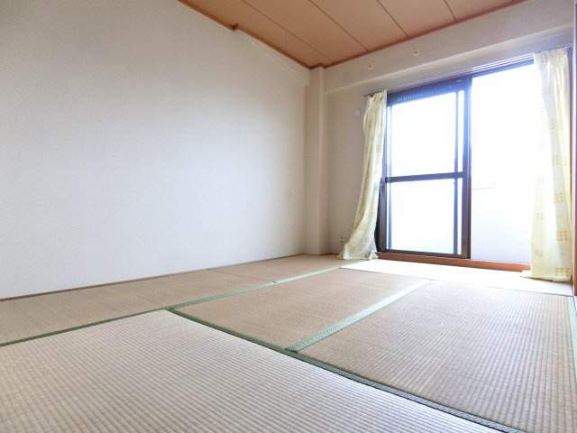 メゾン中塚の和室