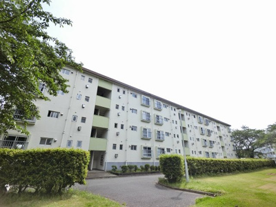 【外観】 | 上中里団地20号棟 | JR根岸線「洋光台」駅バス15分「上中里団地」停歩3分。