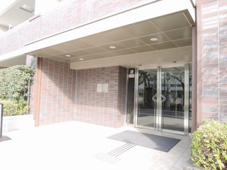 【エントランス】