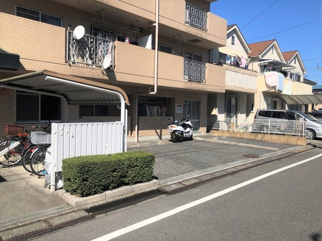 【駐車場】 | アムールチュラ