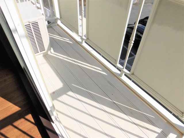 SurplusⅠSky hills　Ａ棟のバルコニー