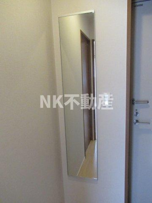 【その他】 | ルーエⅠ（東花園賃貸） | 玄関に鏡があります