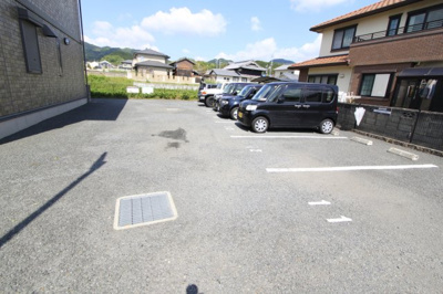 【駐車場】 | ロジュマン葛城Ｂ棟