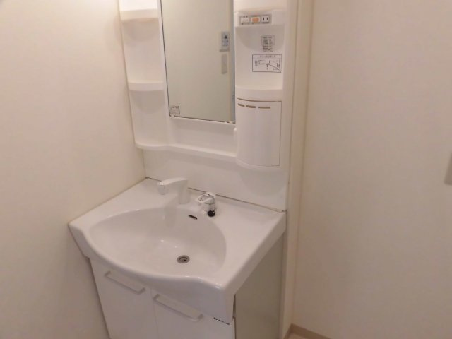 アクシス三本木の独立洗面台