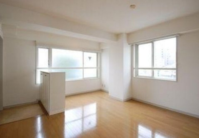 【内装】 | 中澤コート