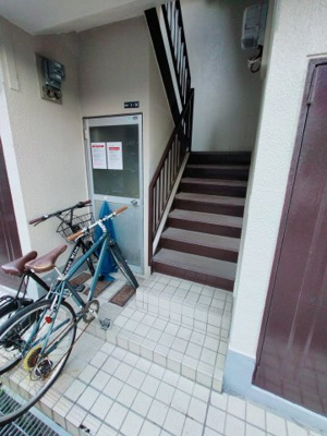 【エントランス】 | 平石マンション