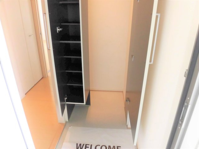 アムルーズの玄関